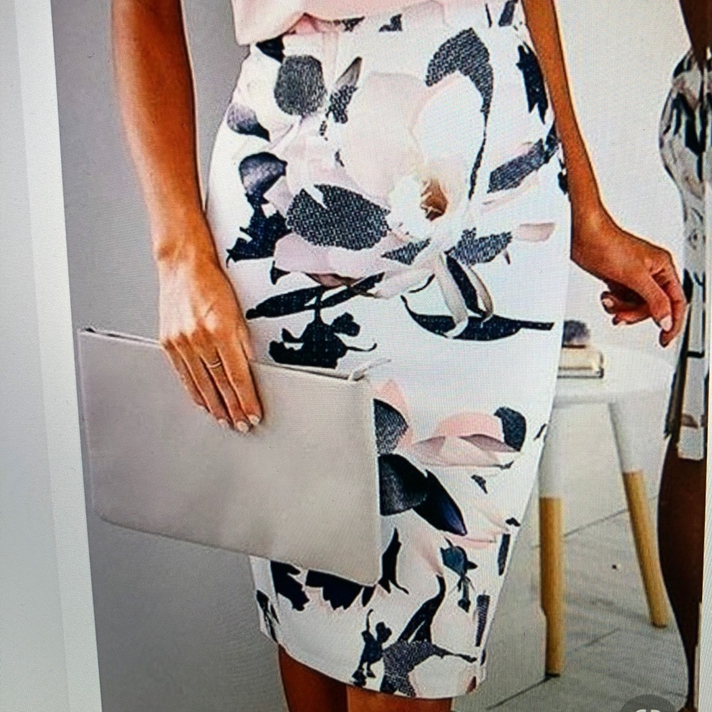 Floral pencil skirt